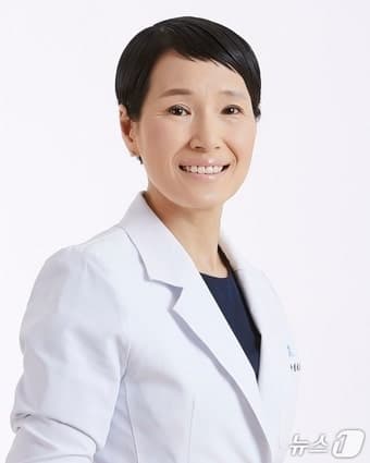 순천향대 천안병원 김윤숙 교수, 안전 출산 환경 공로 '존경받는 병원인상' 수상