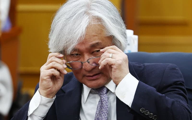 경찰, '촛불행동' 김민웅 대표 등 4명 기부금품법 위반 혐찰 송치