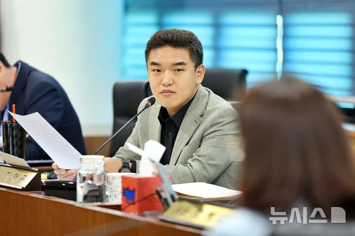 '강제추행 혐의' 한채훈 의왕시의원, 1심 징역형 집행유예 선고