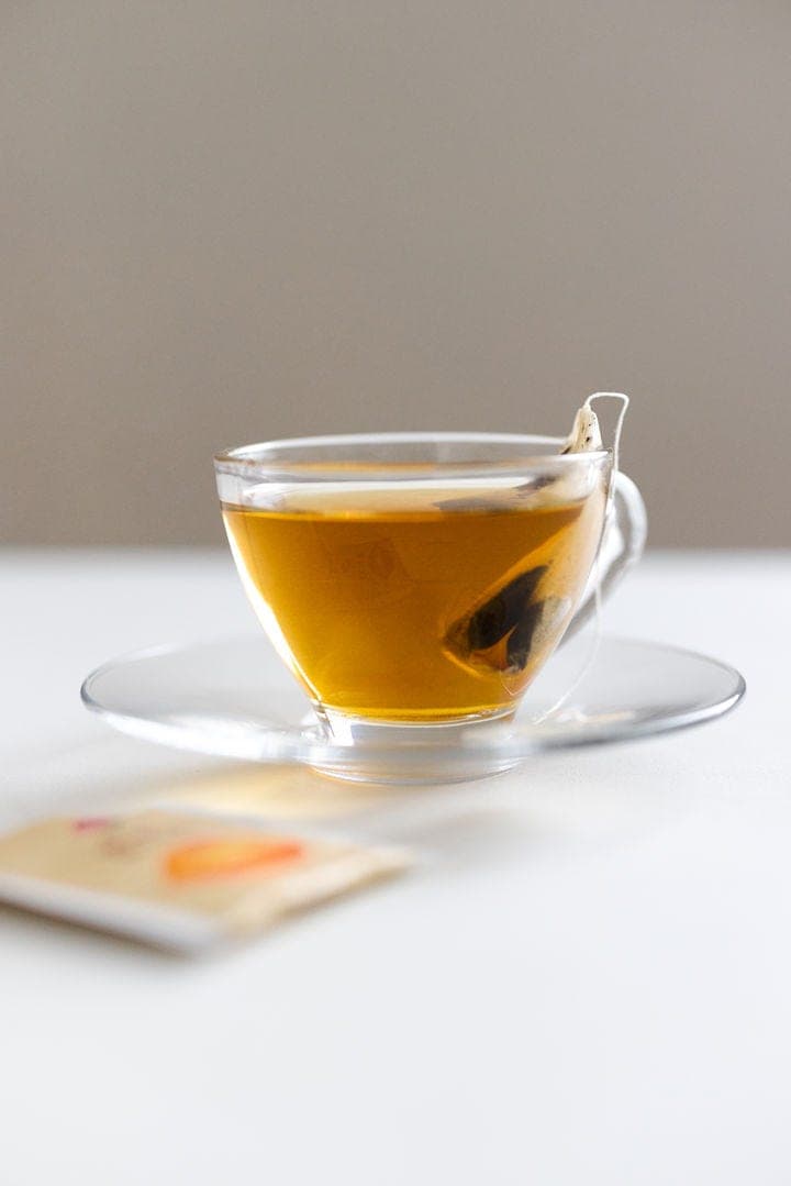 "차 한 잔에 147억 개"…'티백' 우려 마셨다간 미세플라스틱 폭탄 '꿀꺽'