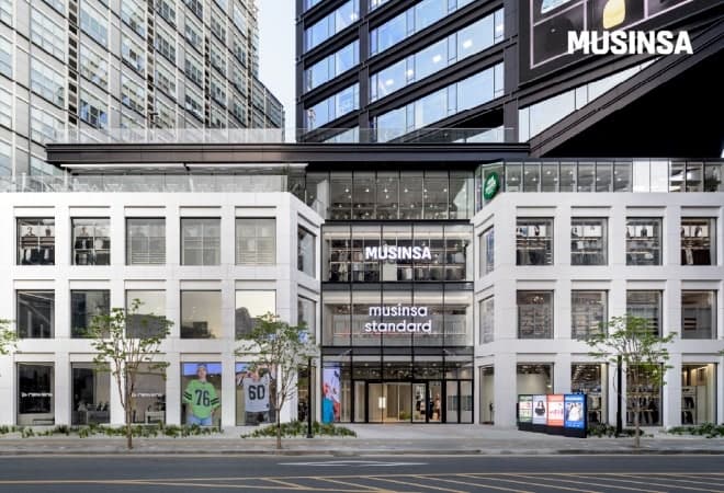 “패션·뷰티 랜드마크” 무신사, 성수에 2000평 메가스토어 오픈…쇼핑·엔터·미식 다 모았다