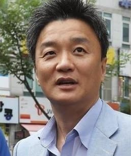 '전 삼성가 사위' 임우재, '노인 감금·폭행 사건' 연루 1심서 징역 1년 선고