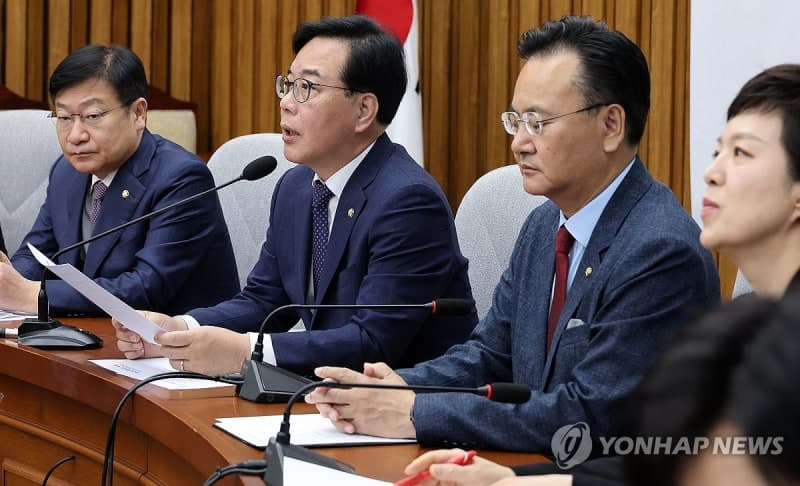 송언석 "민주당 공천, 범죄자 올드보이들의 귀환…범죄 전과는 훈장"