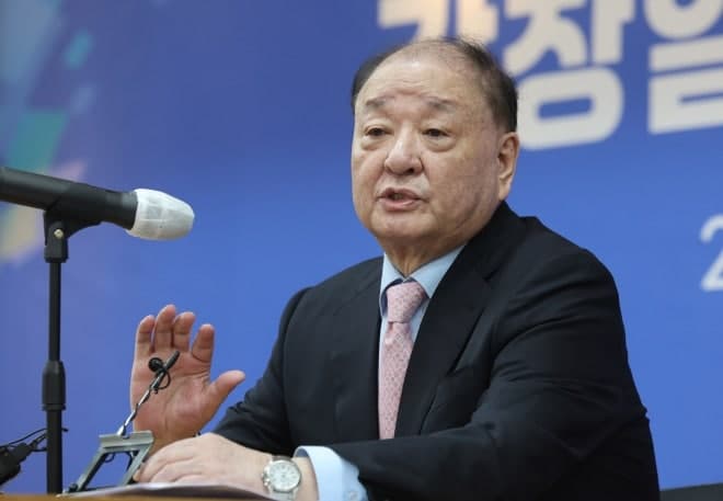 '평화공존 정책' 공감 62%...'북한 웹 접속' 비공감 64%