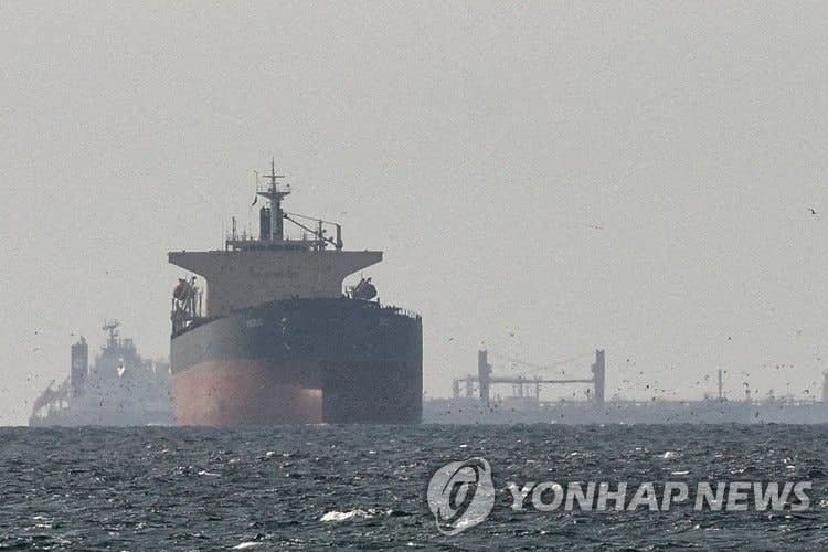 이란, 호르무즈 통행료 첫 예치…"현금"으로 수납, 암호화폐 아냐