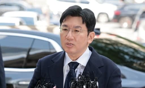 검찰, '1900억 부당이득 혐의' 방시혁 구속영장 반려 "경찰에 보완수사 요구"