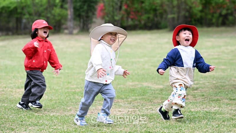 전국 맑고 낮 최고 27도 초여름 날씨, 내륙 20도 안팎 큰 일교차…중부지방 대기 매우 건조