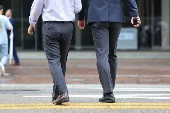 "나이·근속 합 70넘으면 나가라"...MS, 사상 첫 대규모 희망퇴직 시행