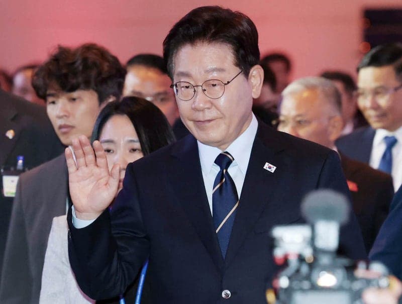 트럼프 참석 백악관 만찬장 총격, 긴급 대피…"용의자 체포, 모두 무사"