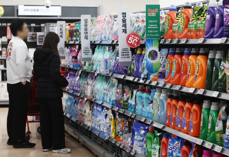 OECD "韓 내년 잠재성장률 1.5% 역대 최저"…무너지는 '경제체력'