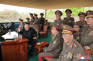 김정은, '인민혁명군 창건일' 맞아 박격포 사격경기 참관…"어떤 적도 제압"