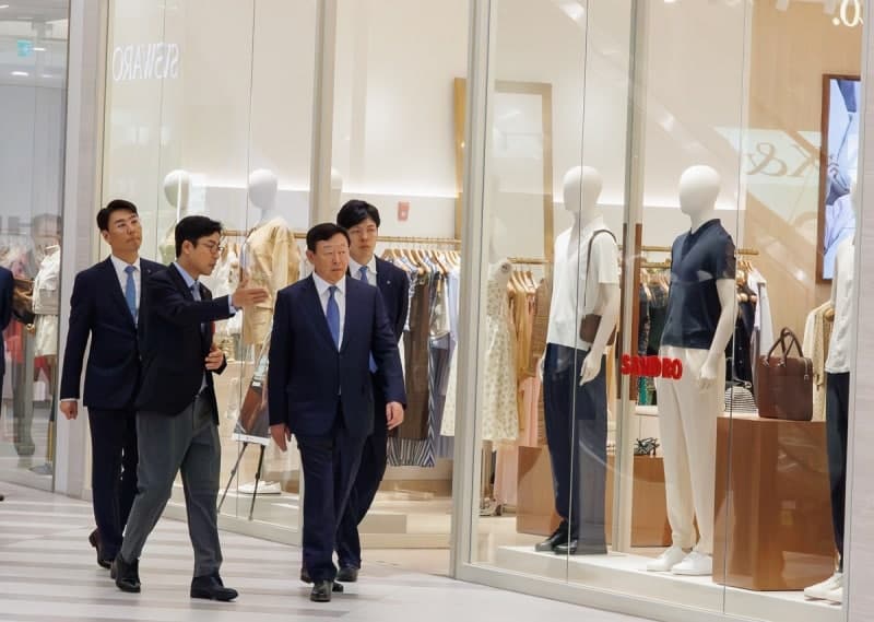 신동빈 롯데 회장, 베트남 신사업 개척 주문