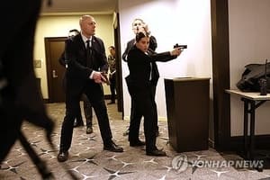 트럼프 암살 시도에 경호 부족 논란…"호텔 입구에 금속탐지기 없어"