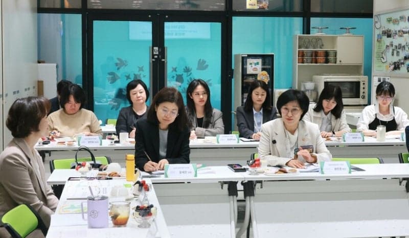 "학교 그만둘게요" 학교 밖 청소년 30% 이상 '심리·정신적 문제'로 자퇴…학업 수요 늘었지만 진로 불안 여전