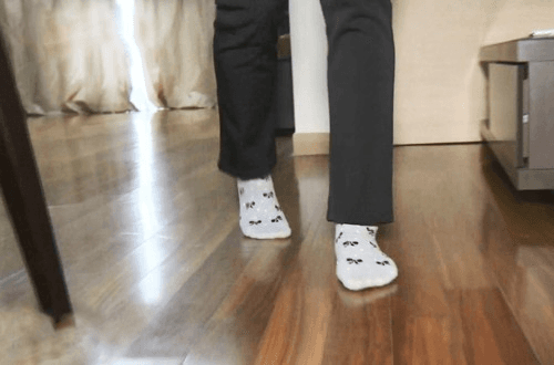 층간소음 갈등에 흉기 협박 60대 실형...집행유예 한 달 만에 또 범행