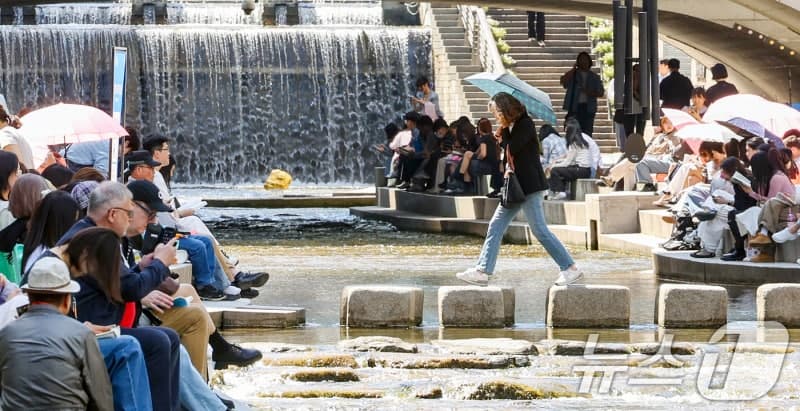 낮 최고 26도 초여름 날씨, 큰 일교차 주의…남부 한때 소나기