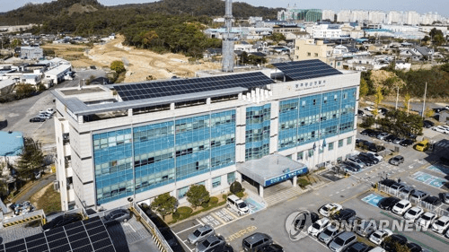 “자녀 훈육하다 그만”…남편 흉기로 찌른 40대 아내 체포