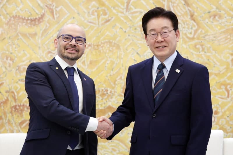 李대통령, '알파고 아버지' 만나 "AI 협력 논의"…구글, 한국에 'AI 캠퍼스' 설립