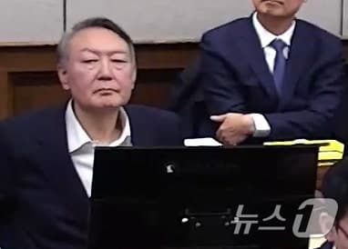 종합특검, 윤석열 전 대통령 30일 첫 소환 통보…"조사받으라"