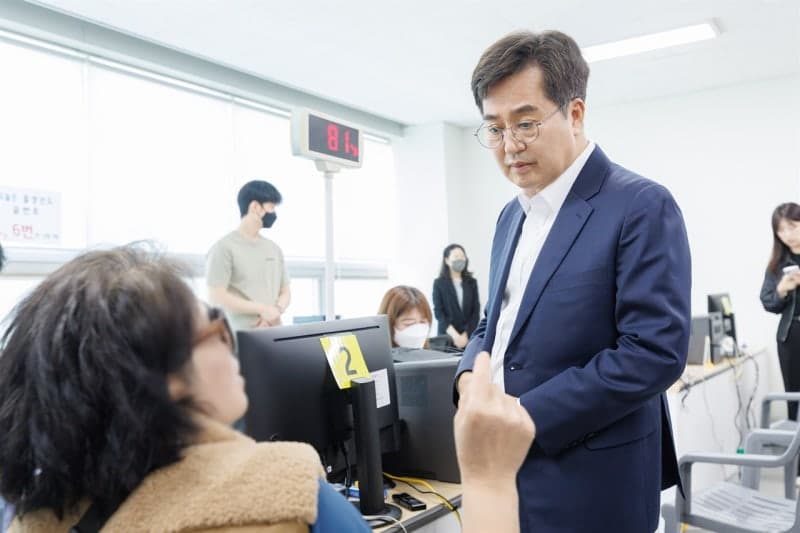 고유가 피해지원금 1차 지급 시작, 취약계층 최대 60만원