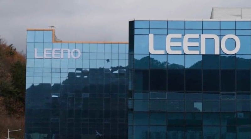 리노공업, 최대주주 8600억원대 지분 매각 계획 공시에 14%대 급락