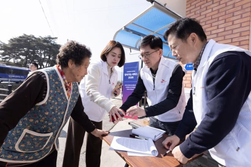 SKT, 29년 연속 국가고객만족도 1위..."고객과 소통 지속할 것"