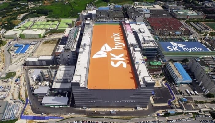 “하반기 둔화 경고” SK하이닉스 투자의견 ‘보유’ 하향…BNK證, 9개월 만에 첫 하향