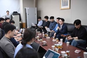 김정관 산업장관 "삼성전자 성과, 경영진·노동자만의 결실 아냐…미래 몫 남겨둬야"