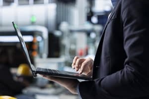 중소기업 경기 '찬바람'…제조·창업 줄고 서비스업만 '버퀬다'