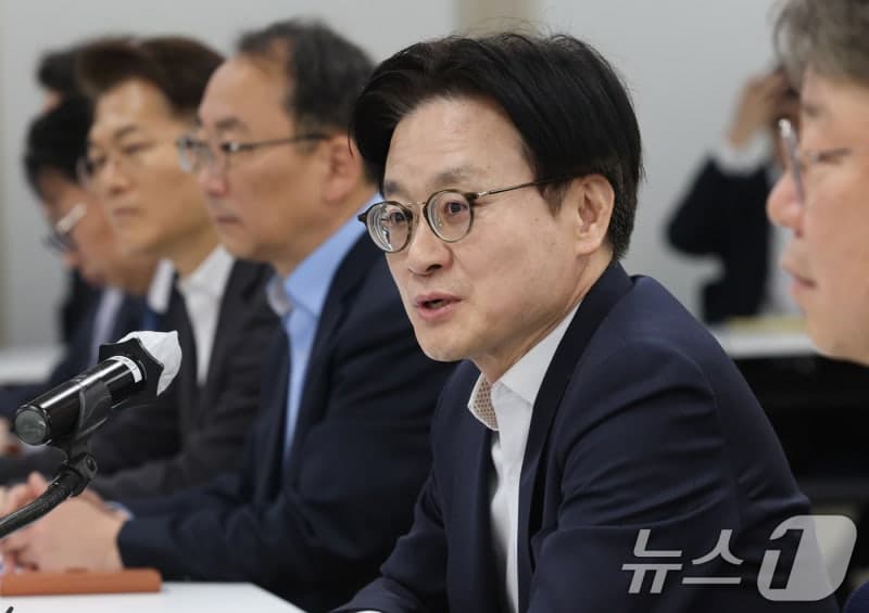 산업장관 "유턴기업 지원 제도 전면개선…국내 투자 촉진"