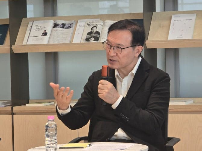 임태희 경기교육감, 재선 도전 공식화…"대입개편 반드시 완수"