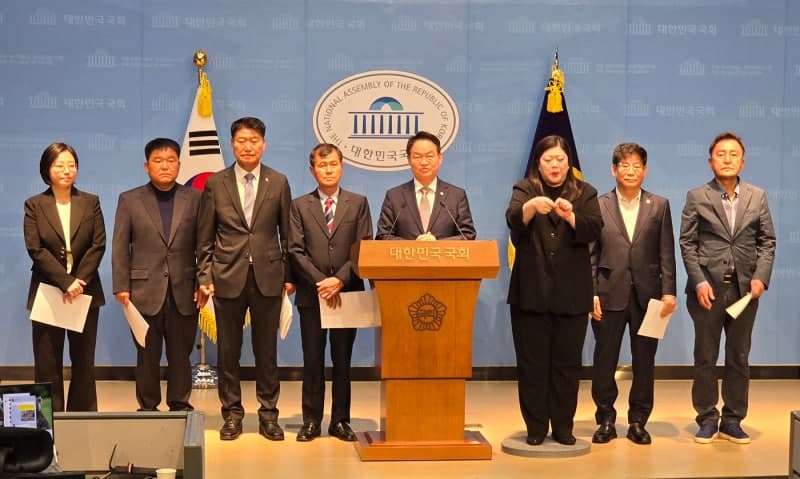 “北 유소년 축구 대회에 韓 대표팀 참여 추진”…與, 남북체육교류특례법 발의