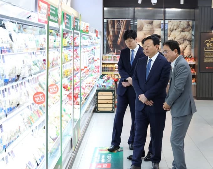 신동빈 롯데 회장, 베트남서 올해 첫 해외 현장경영…“신사업 넓혀야”