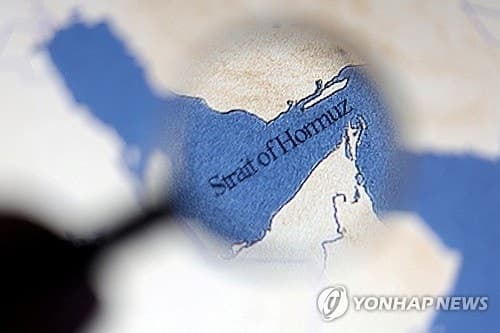 “푸틴 측근” 러 억만장자 요트, 호르무즈 무사 통과…이란이 봐줬나?