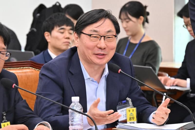 이화영 측 "'연어 술파티' 진실, 국민 알도록 재판 생중계 해야"