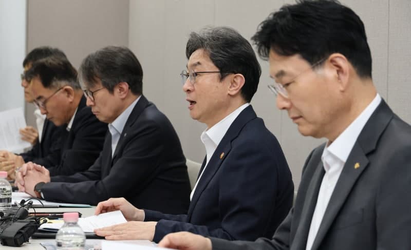 중금리대출 숨통 틔운다… 올해 1조 늘려 31.9조 공급, 자영업자 전용 사잇돌대출 신설