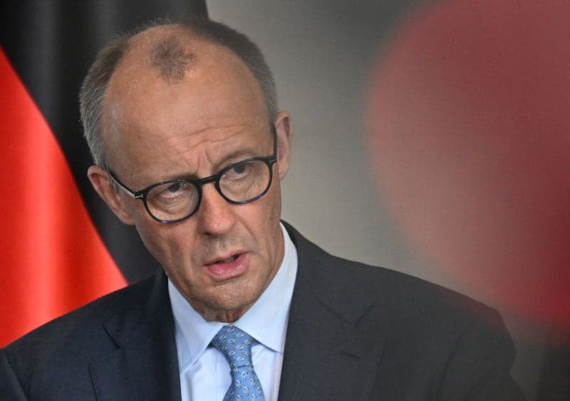 독일 총리, 미국 이례적 비판 "이란에 굴욕당하는 중… 전략 없이 전쟁 시작"