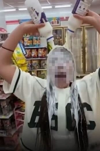 “편의점서 우유 샤워” 외국인女 충격 영상…태국 편의점서 기행 펼친 카자흐 관광객