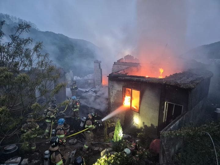 대구 달성군 마비정벽화마을 빈집서 불…40여분만에 진화, 인명피해 없어