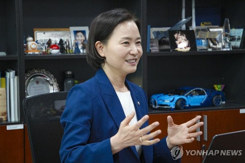 "미토스 쇼크"에 정부 대응 질타…"AI 3강인데 글래스윙 왜 참여 못하나"