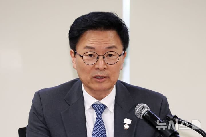 정유사, 중동전쟁으로 80% 비싸진 아스팔트 가격 "적극 인하" 동참