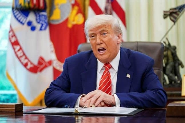 트럼프, 이란 '붕괴' 주장…호르무즈 개방 요구