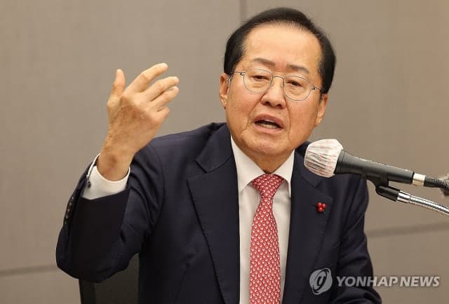 홍준표 "尹 상왕 노릇하려다 부인은 4년·본인은 7년.. 딱하고 측은"