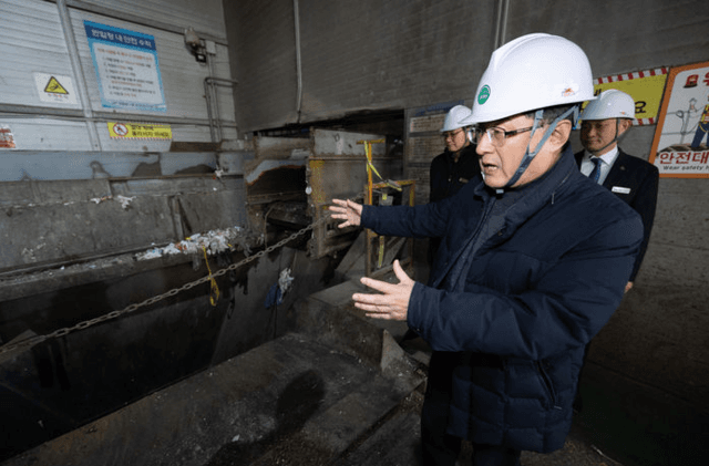 기후장관, 두산에너빌리티 창원공장 방문…원전 핵심기기 제작 현장 점검 및 품질관리 요청