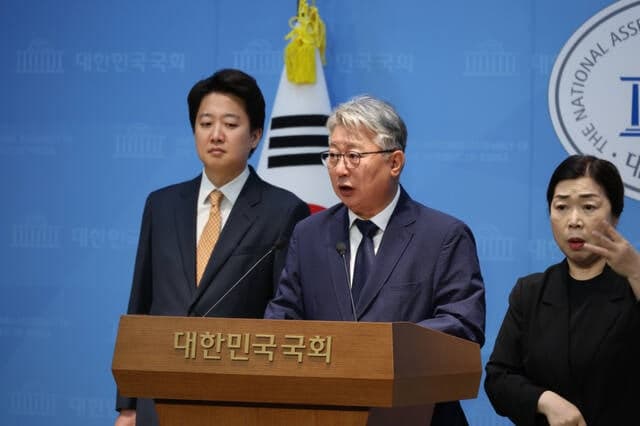 이준석, 조응천 전폭 지원 "경기도민, 여조부터 마음 모아주시길"