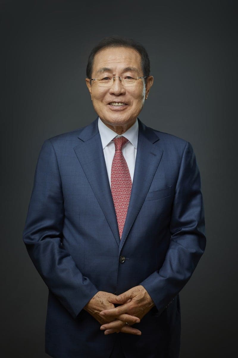 콜마그룹, 창업 36년 만에 화장품 ODM업계 최초 '대기업집단' 지정…책임경영 나선다