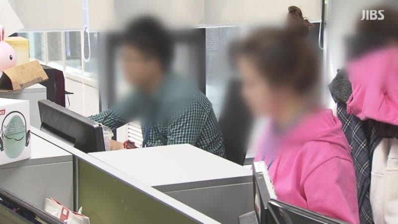 민주노총 "정년연장 임금개편 노사 '자율교섭'으로 결정해야"…재계 '연령차별 예외' 법 명시 요구