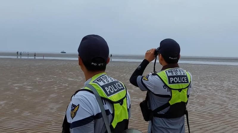 “구명조끼 안 입고 해루질” 올해 갯벌 사고 2배 증가…사망·실종 4명