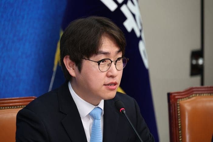 하정우 "더 큰 희망 위해 부산으로…격려해주시면 부서지도록 일하겠다"