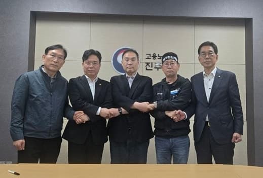 “법 위의 특수고용직 원청교섭 합의”... 화물연대-BGF 합의로 기업 대혼란